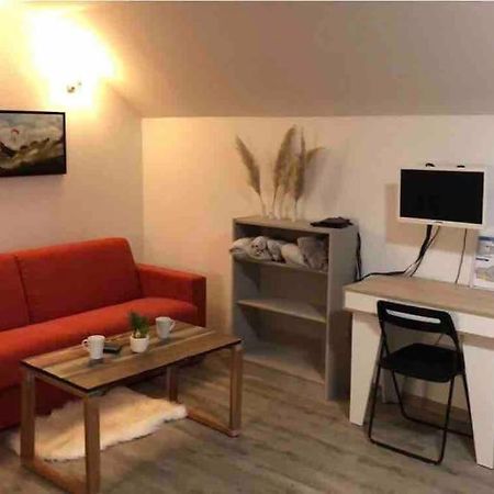 Au Bout Du Bois Piscine Sauna Hammam Accessible En Saison Et Le Logement Accessible Toute L Annee Ле-Дезерт Экстерьер фото